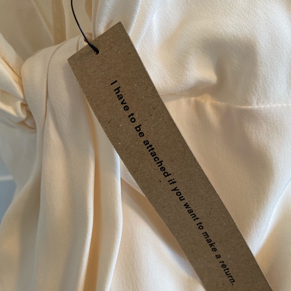 Reformation Dima wedding gown, size 4 - Picture 5 of 10